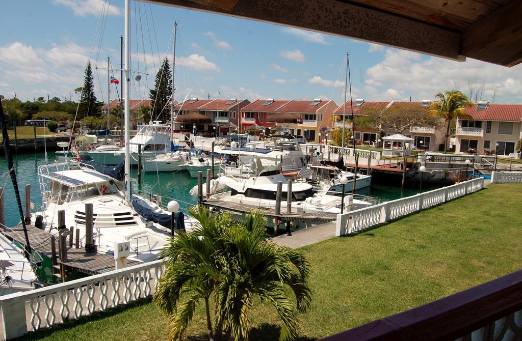 Ocean Reef Yacht Club & Resort Freeport Room photo